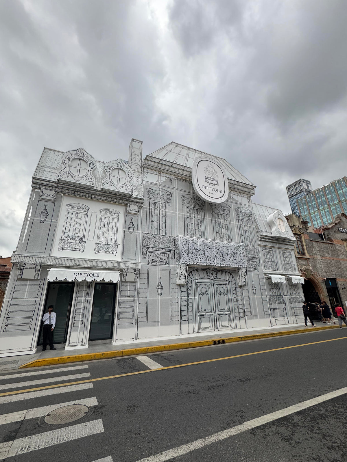 Diptyque pop-up line-art Parisian building facade