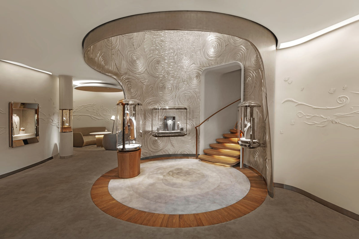 Modern luxury jewelry and watch boutique interior by Mascustom 8