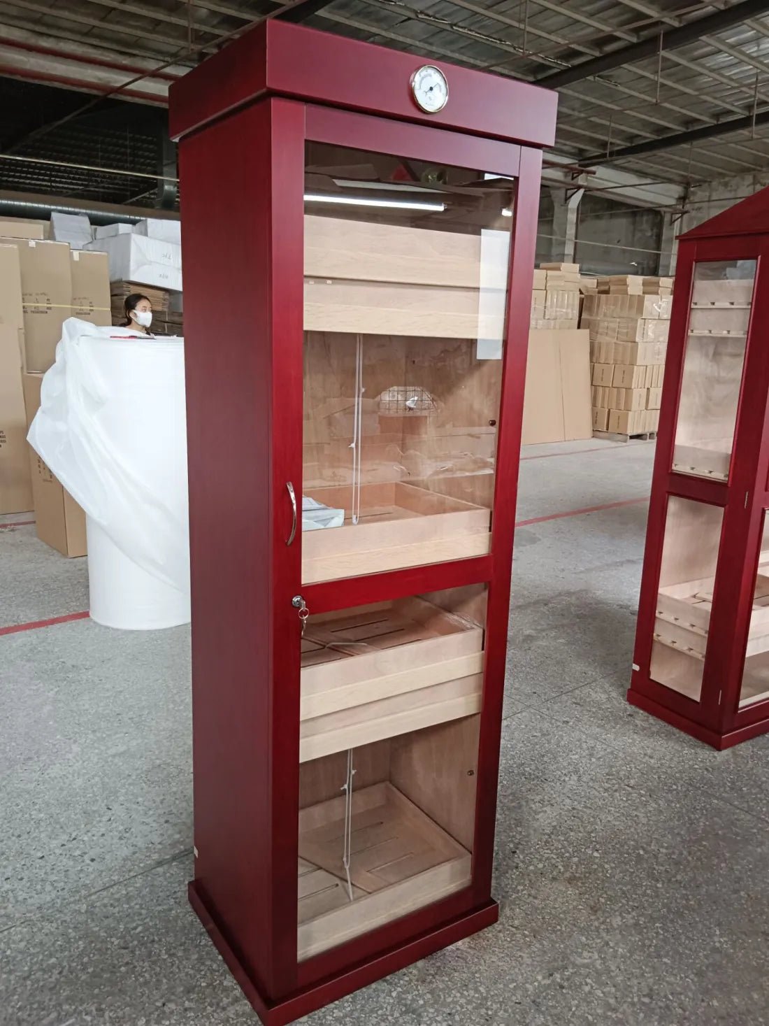 Red Spanish Cedar Single-Door Cigar Cabinet - Mascustom